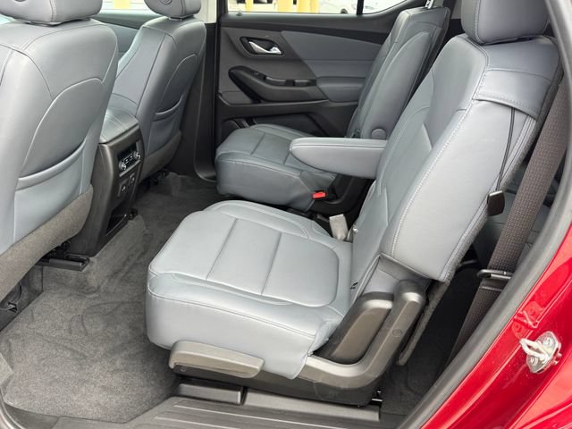 Used 2020 Chevrolet Traverse LT w/ LT Premium Package AWD/4WD image 17