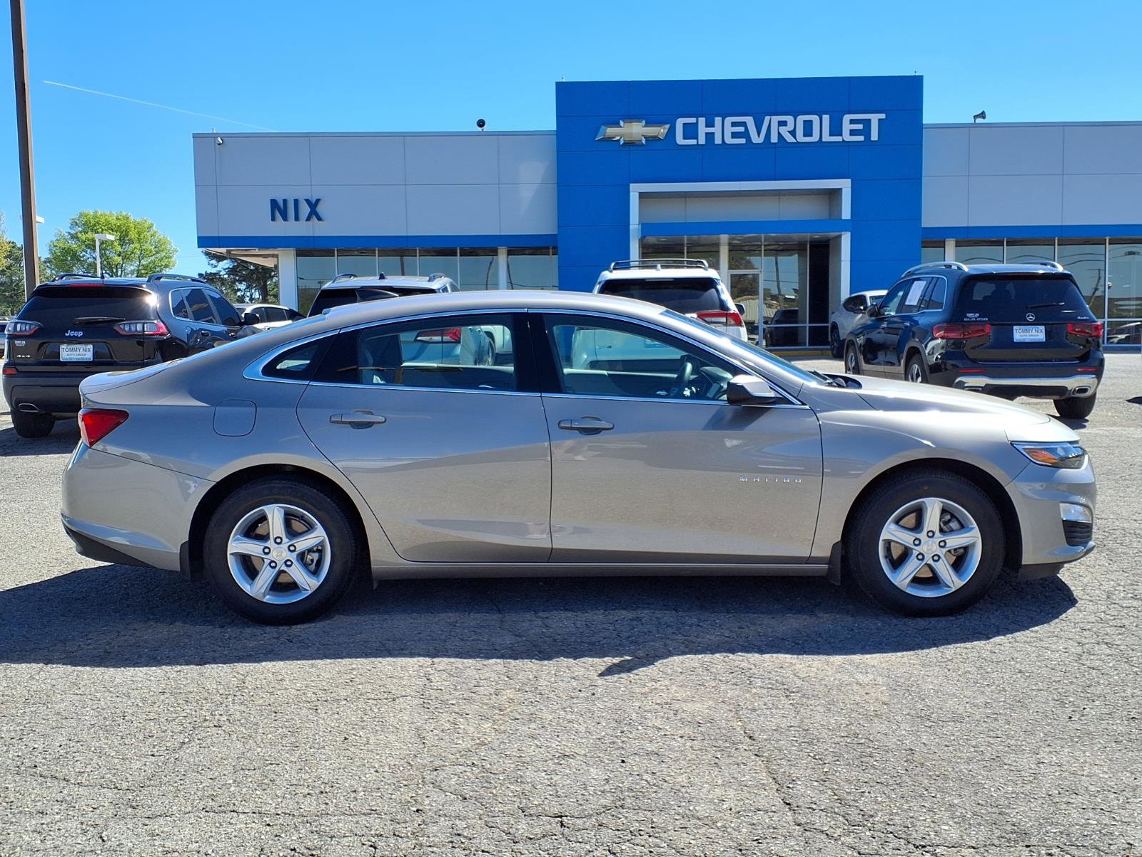 Used 2025 Chevrolet Malibu LS FWD image 19