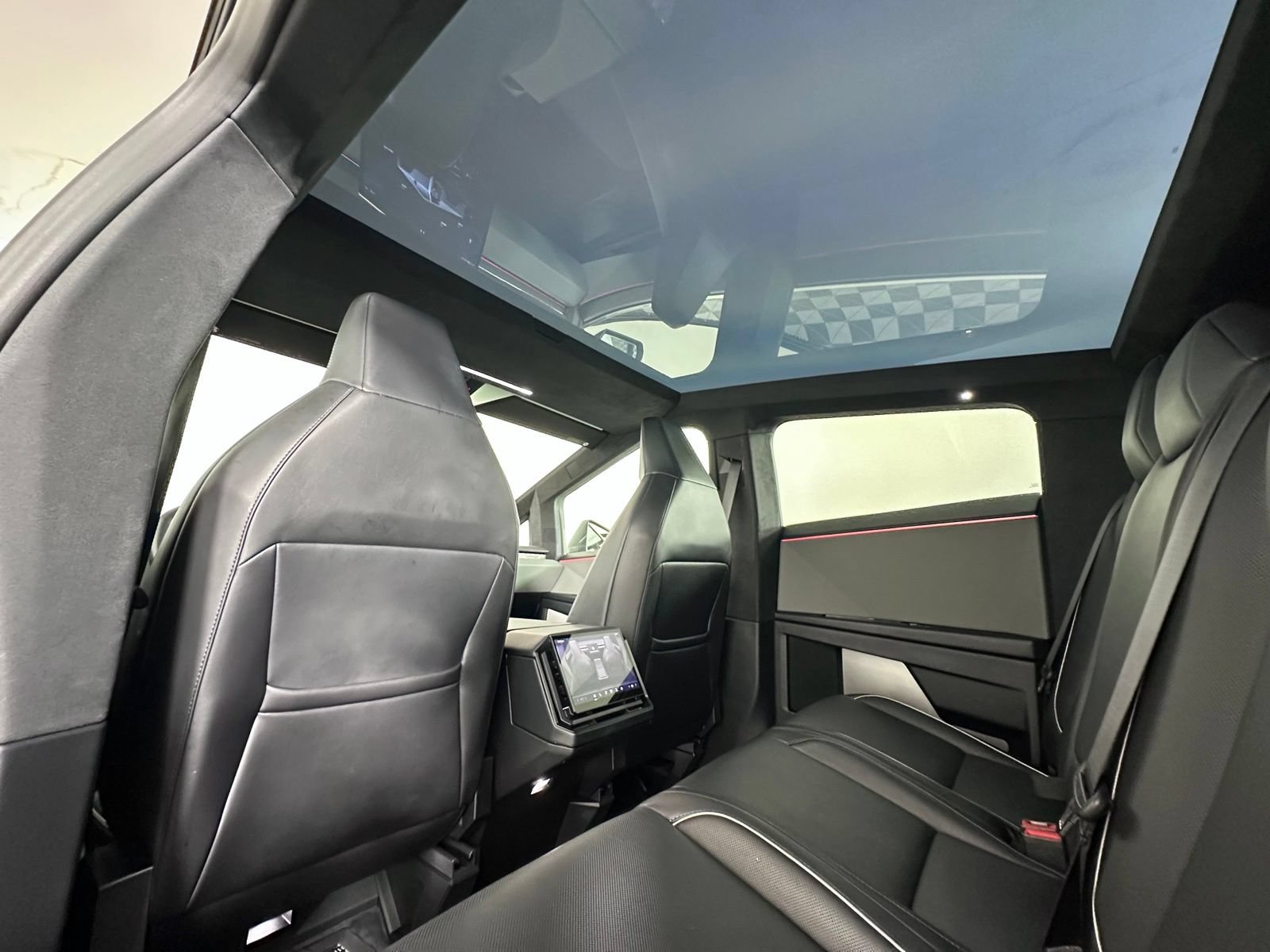 Used 2024 Tesla Cybertruck Cyberbeast AWD/4WD image 6
