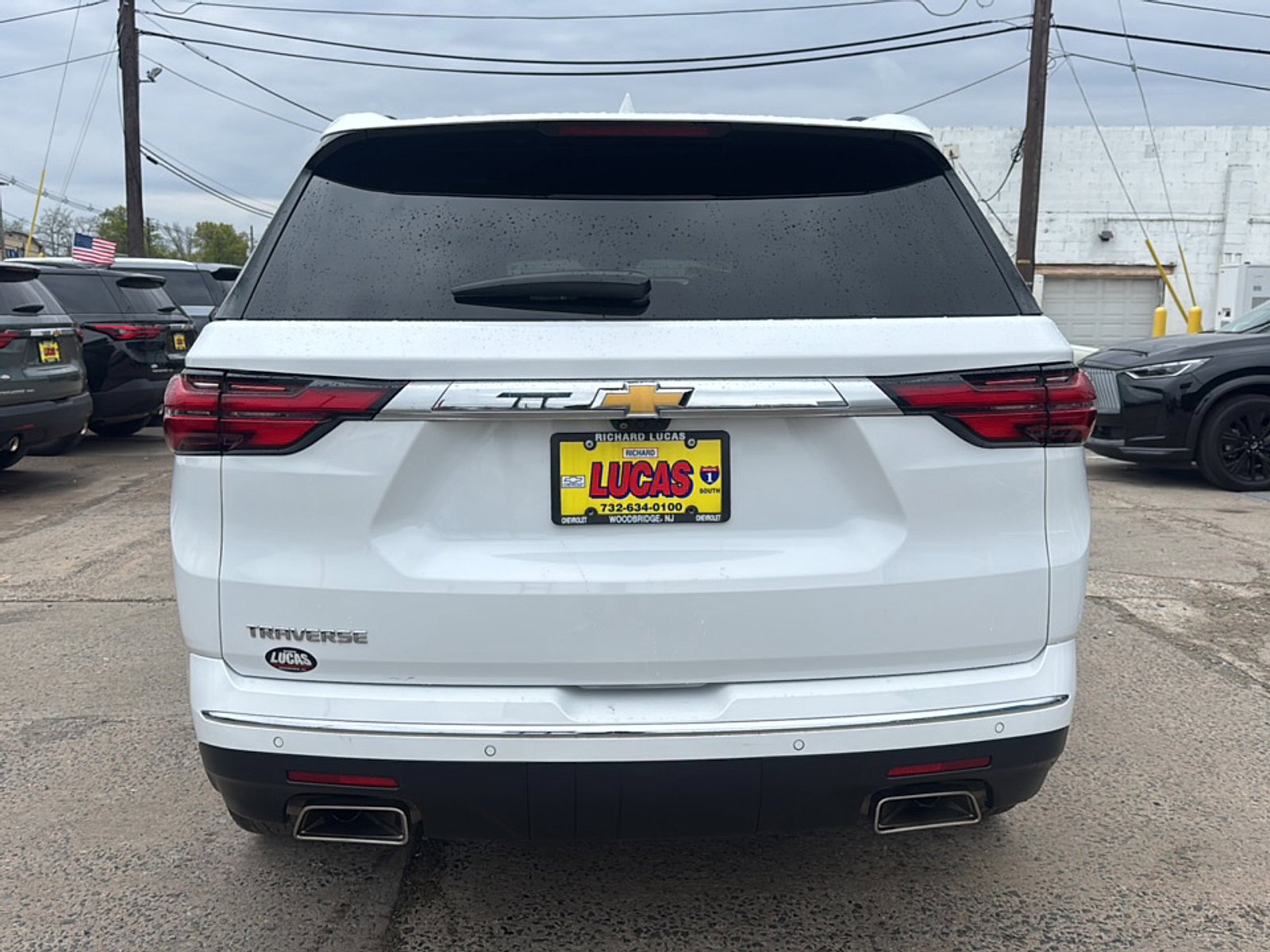 Used 2023 Chevrolet Traverse High Country FWD image 6