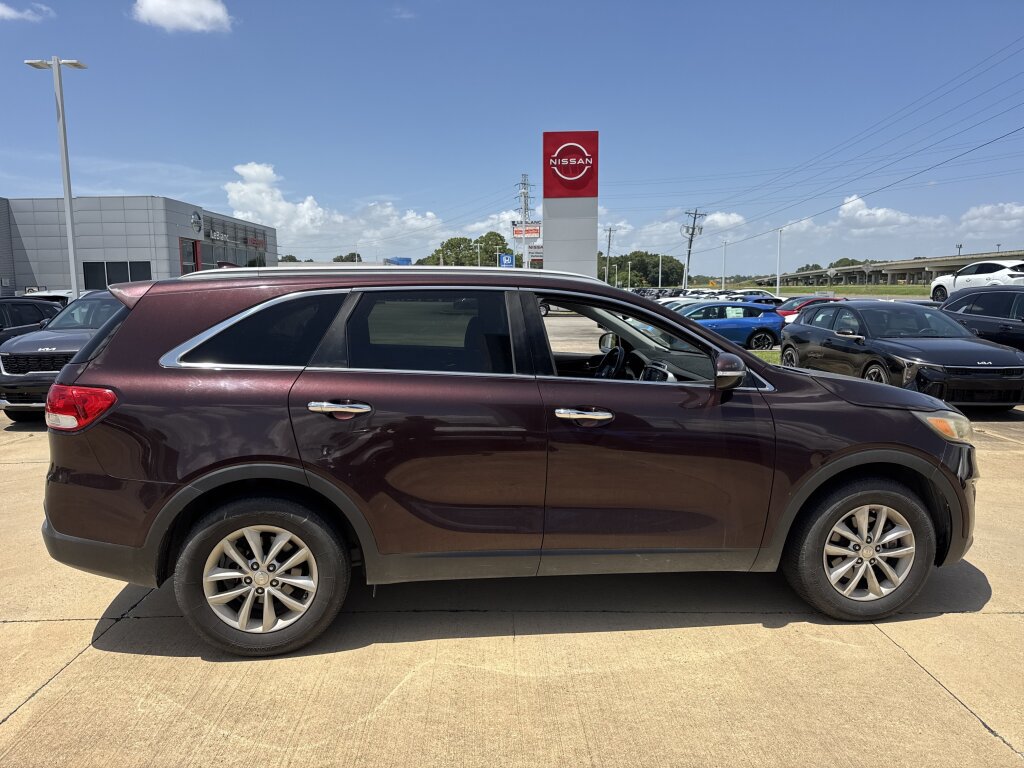 Used 2016 Kia Sorento FWD w/ LX Convenience Package image 13