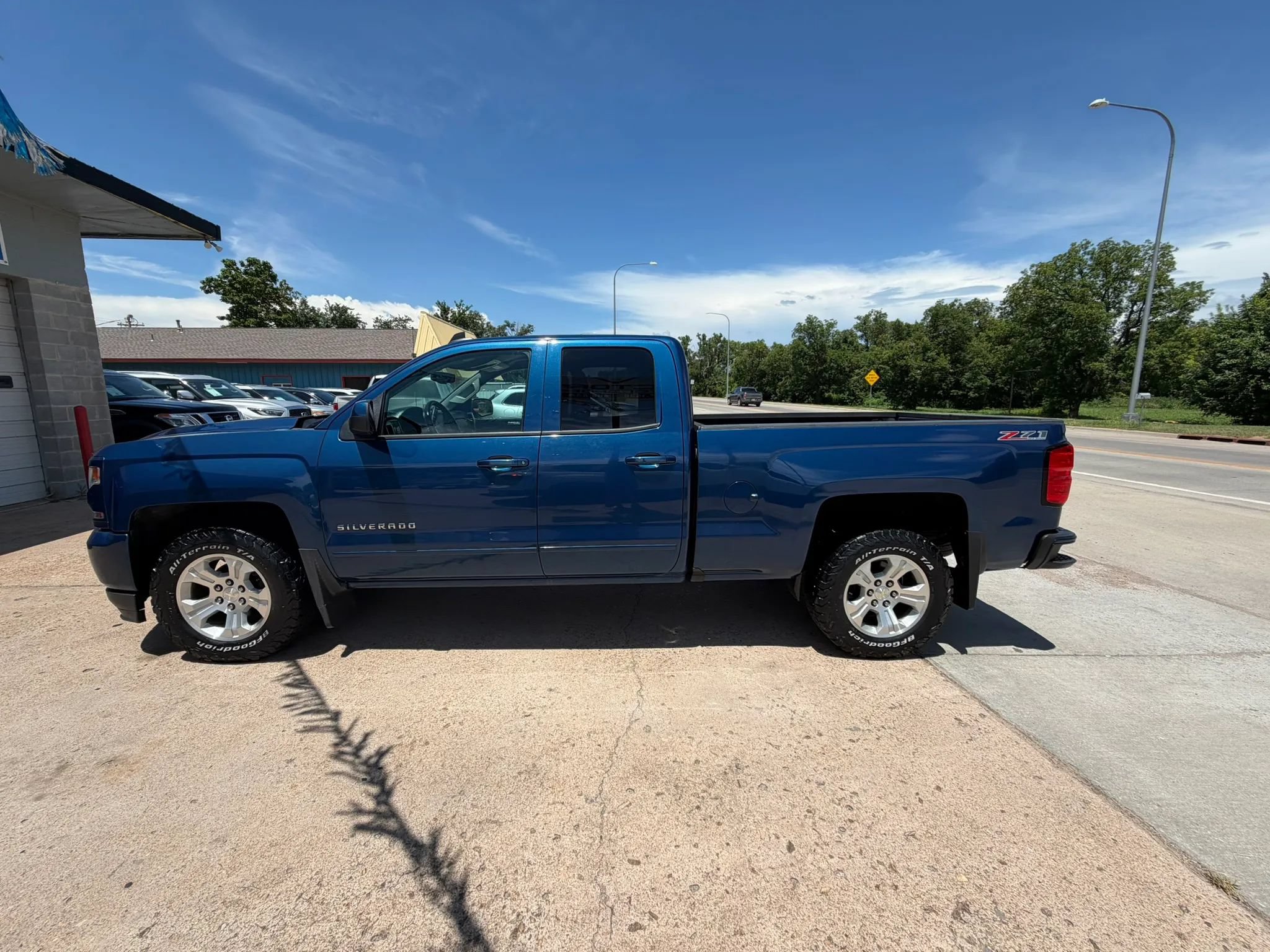 Used 2016 Chevrolet Silverado 1500 LT w/ All Star Edition AWD/4WD image 3