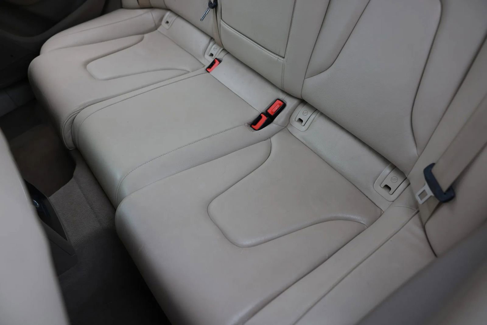 Used 2011 Audi A4 2.0T Premium image 15