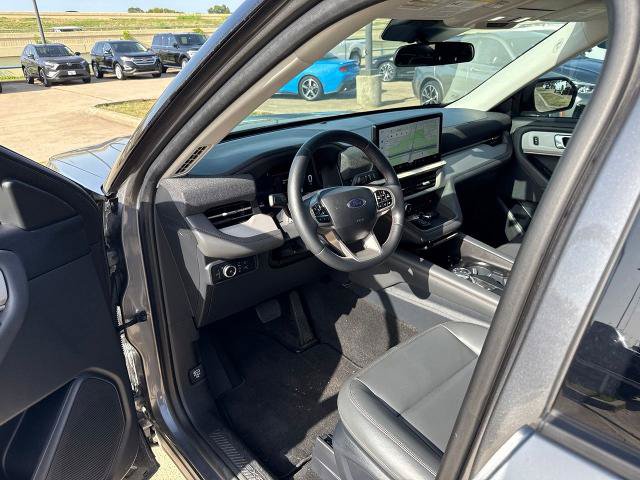 Certified 2025 Ford Explorer Active w/ Active Comfort Package RWD image 20