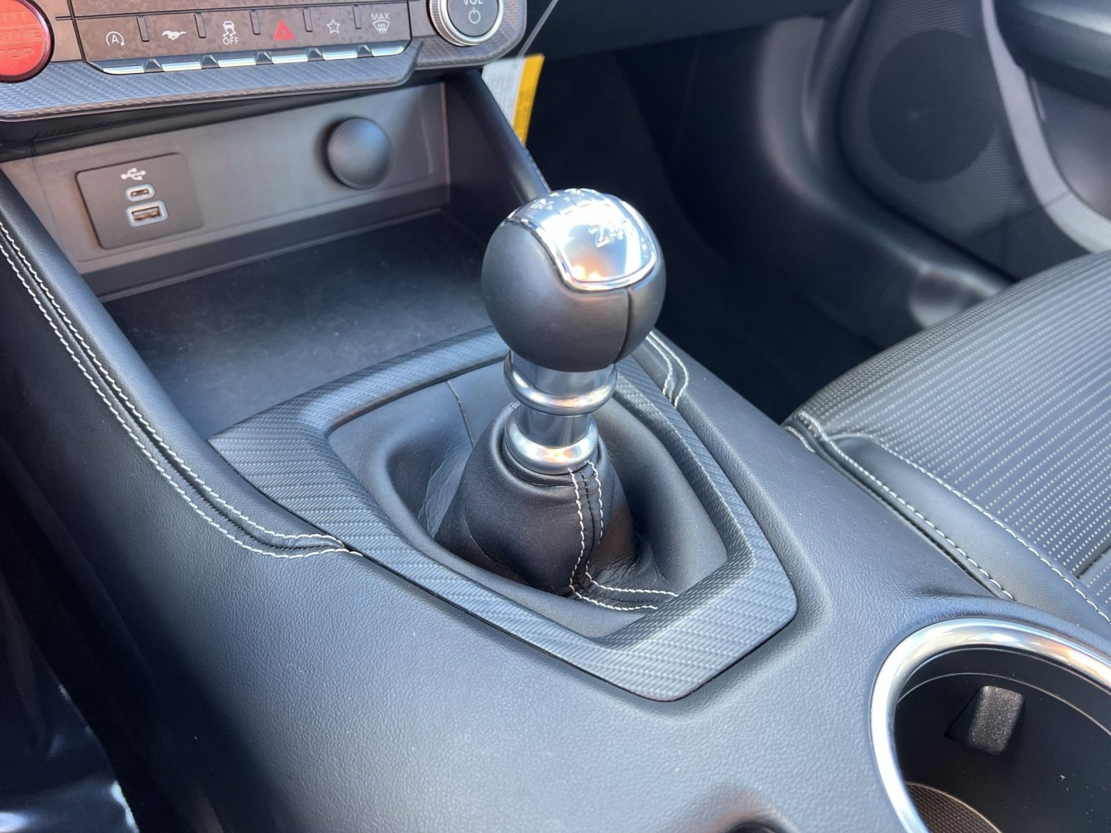 Used 2025 Ford Mustang GT Premium image 22