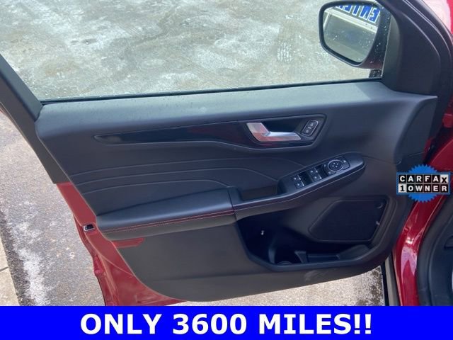 Used 2025 Ford Escape ST-Line w/ Tech Pack #1 image 10