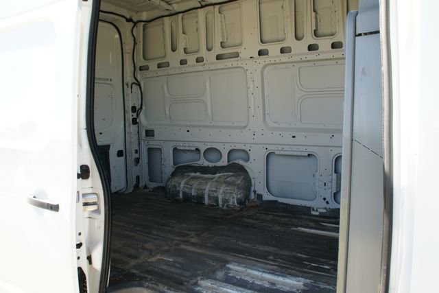 Used 2018 Nissan NV 2500 S image 22