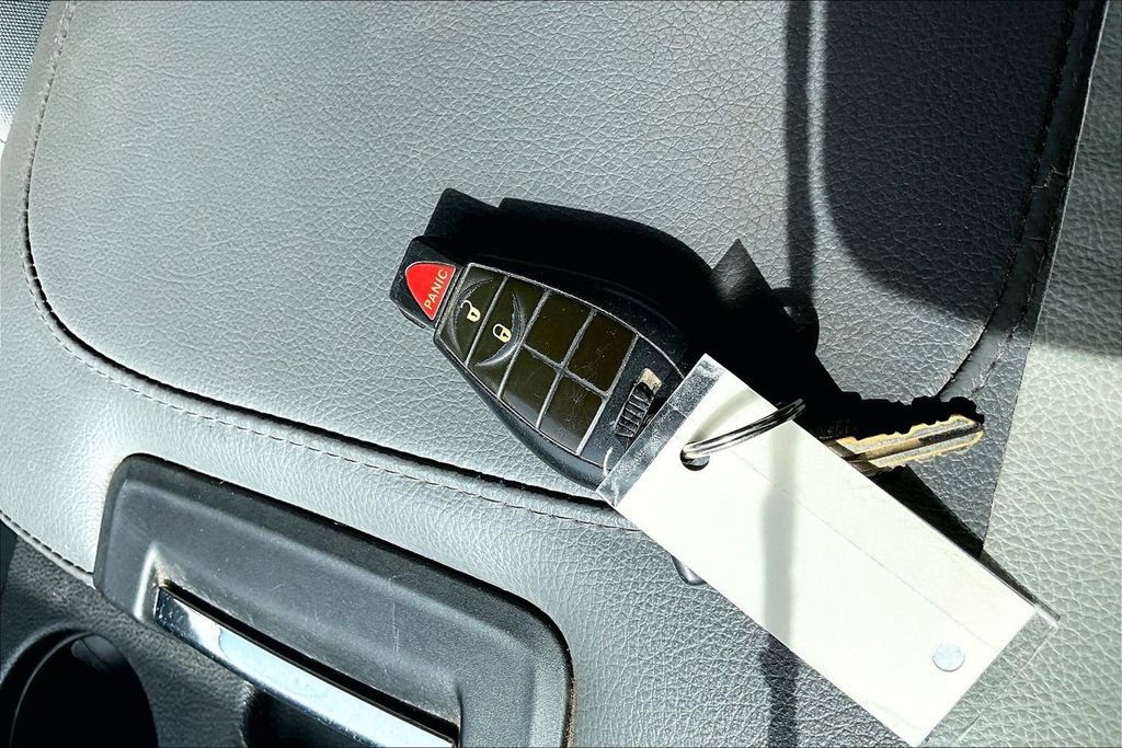 Used 2017 RAM 1500 Express image 27