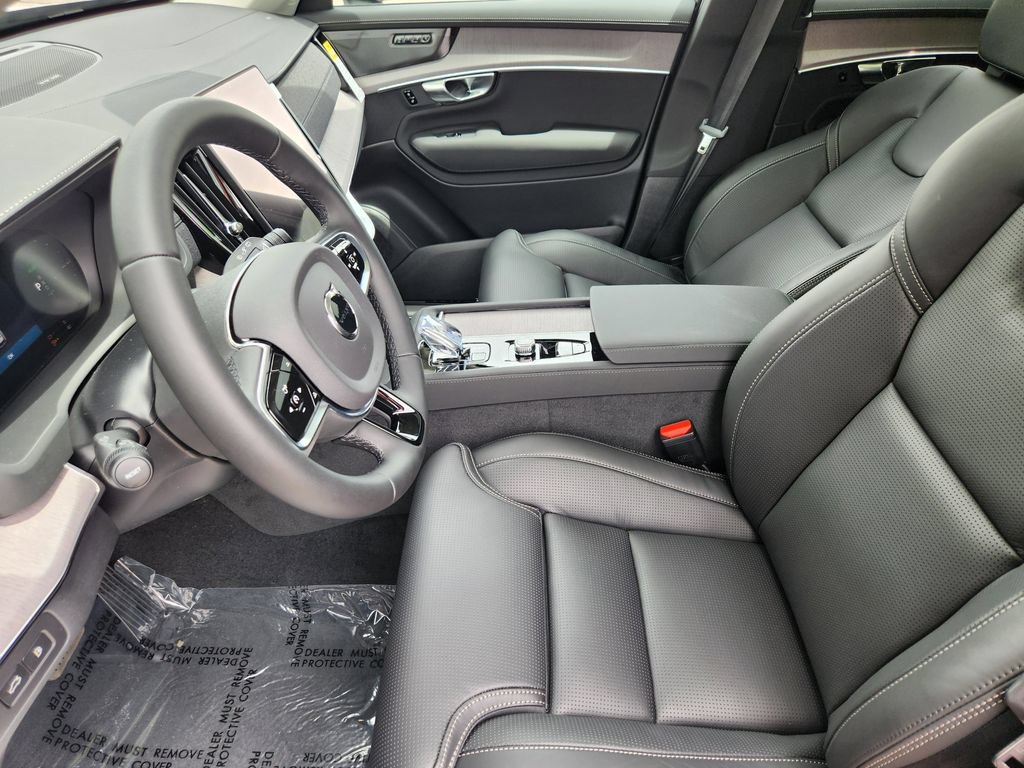 New 2026 Volvo XC90 T8 Ultra w/ Protection Package AWD/4WD image 4