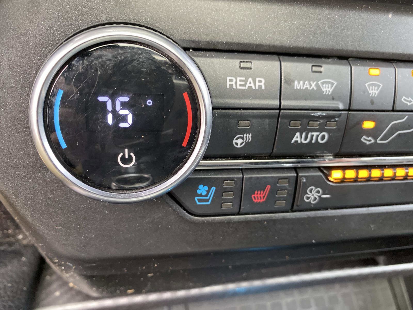 Used 2021 Ford Expedition Limited image 15