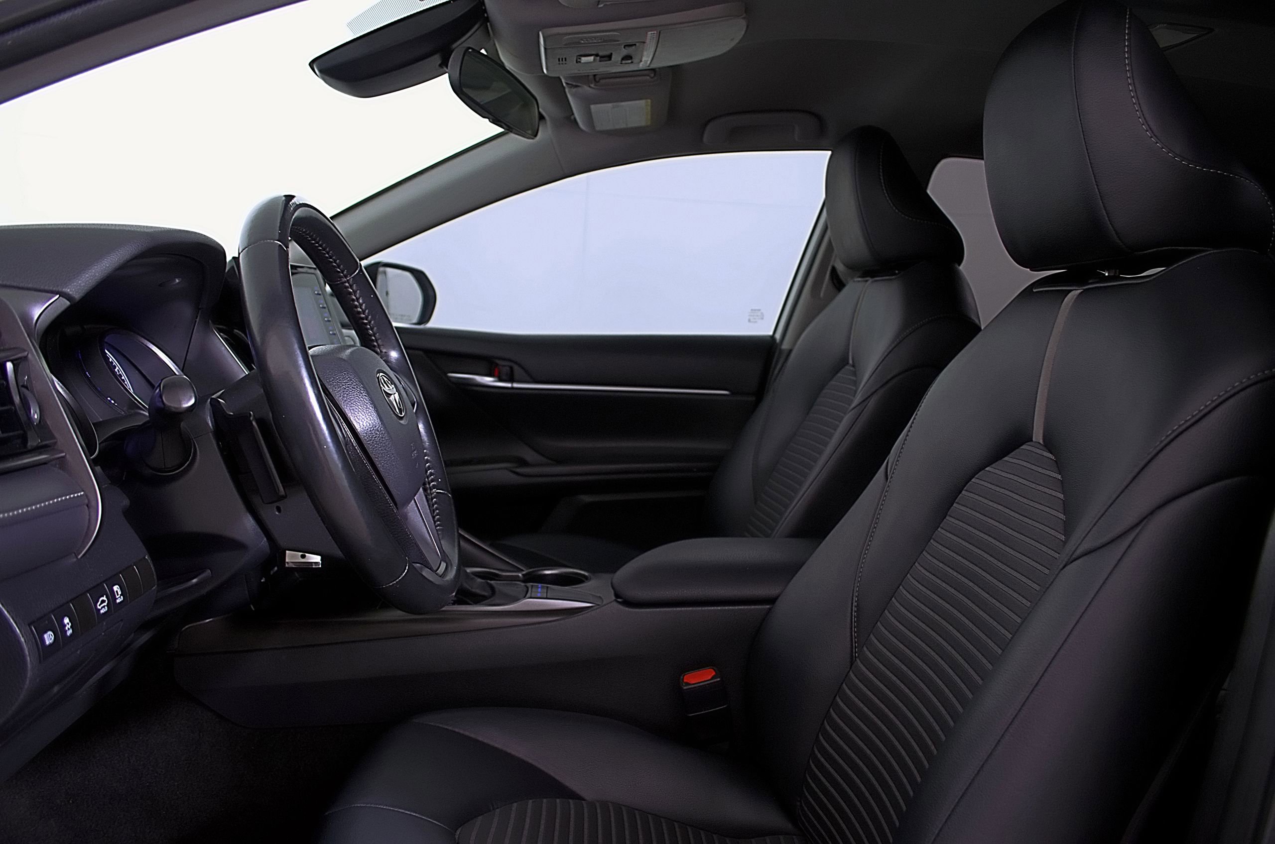 Used 2023 Toyota Camry SE image 21