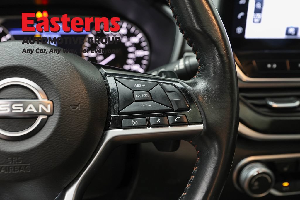 Used 2023 Nissan Altima 2.5 SR w/ SR Premium Package FWD image 16