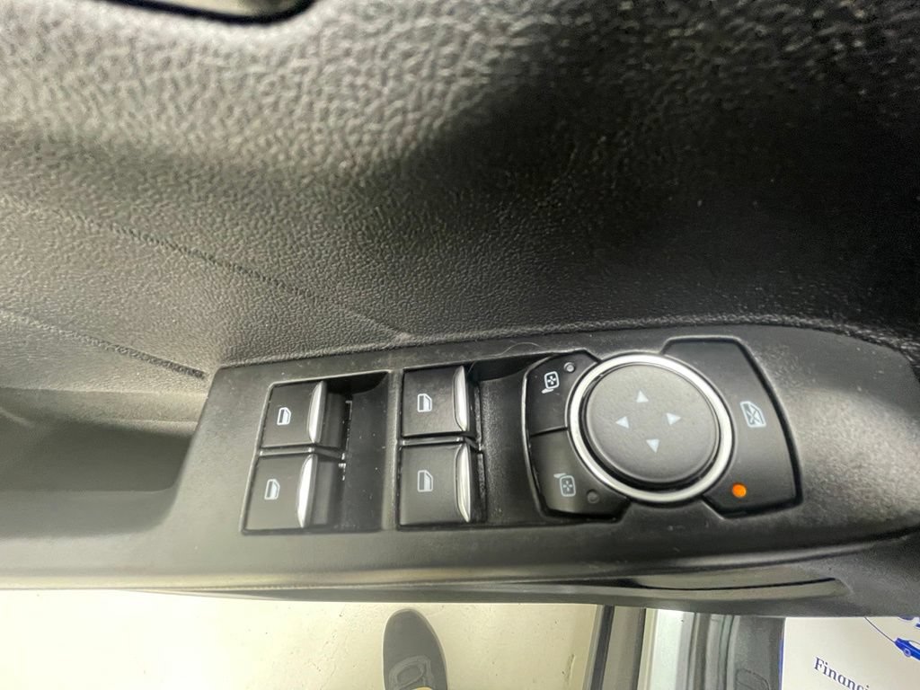 Used 2022 Ford Escape SEL w/ SEL Stealth AWD Package image 15