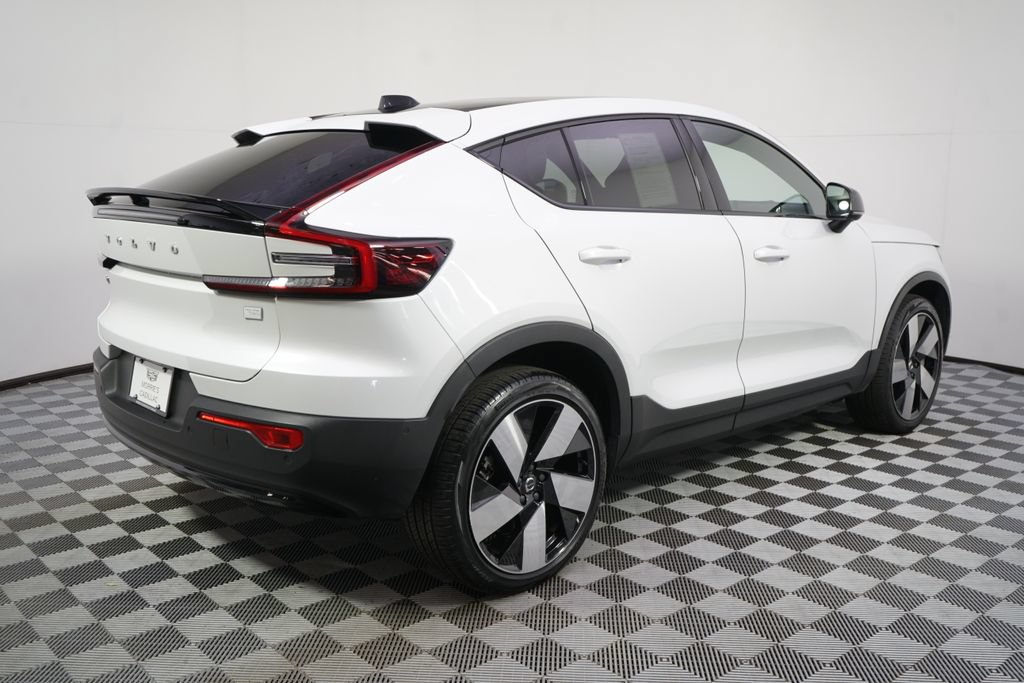 Used 2023 Volvo C40 P8 Recharge Ultimate AWD/4WD image 7