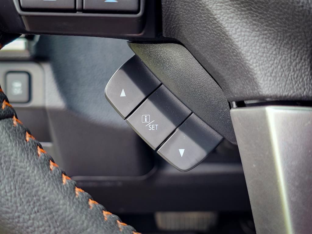 Used 2017 Subaru Crosstrek 2.0i Limited w/ Popular Package #2 image 19