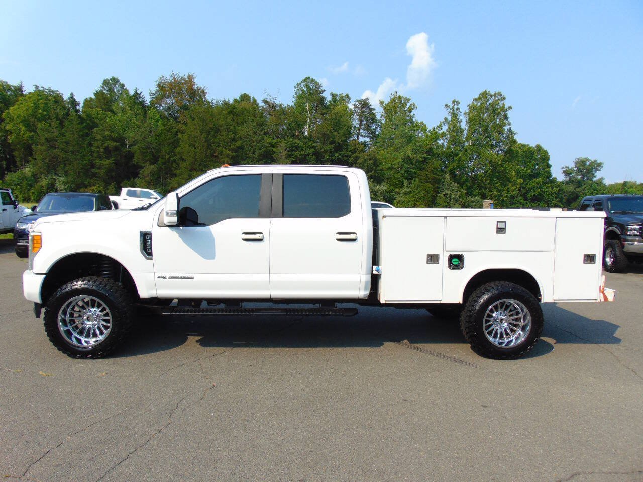 Used 2017 Ford F350 XL w/ Power Equipment Group AWD/4WD image 23