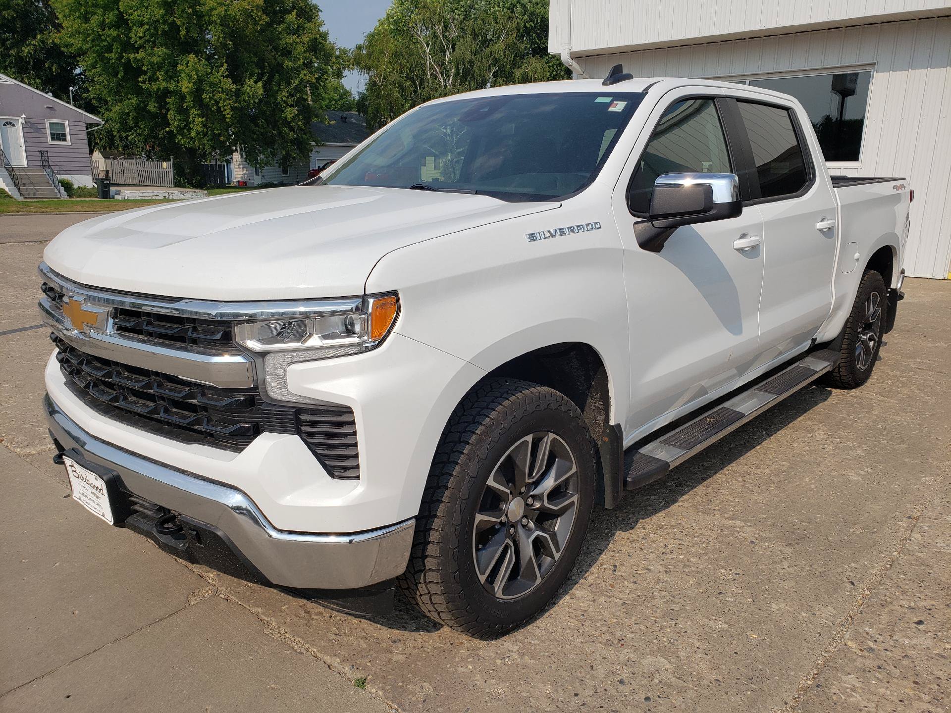 Used 2022 Chevrolet Silverado 1500 LT w/ Protection Package AWD/4WD image 7