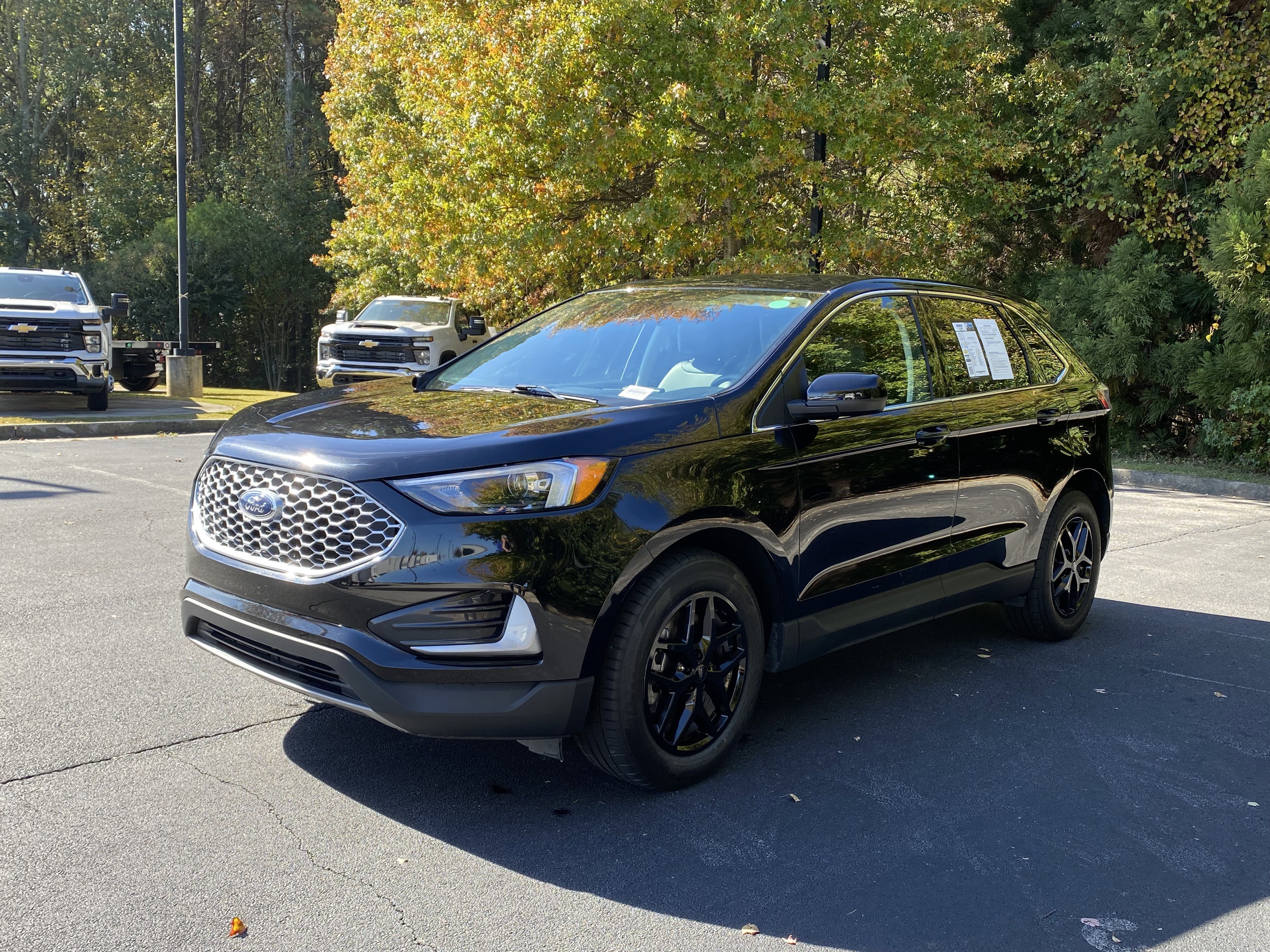 Used 2024 Ford Edge SEL image 5