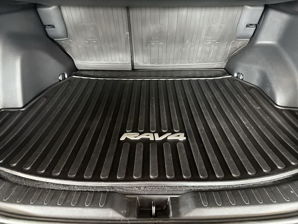 Used 2023 Toyota RAV4 XSE AWD/4WD image 24