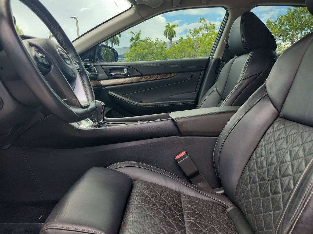 Used 2017 Nissan Maxima Platinum FWD image 25
