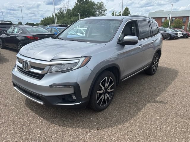 Used 2020 Honda Pilot Touring image 1