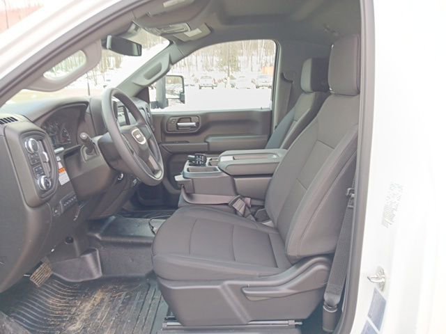 New 2026 GMC Sierra 3500 Pro w/ Convenience Package image 3