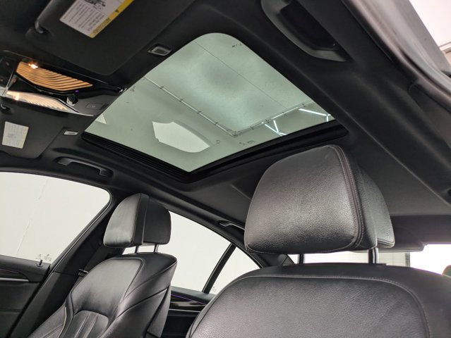 Used 2018 BMW 530i xDrive image 16