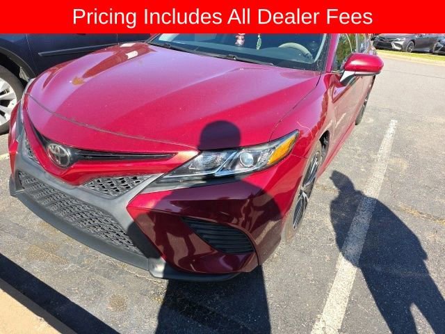 Used 2018 Toyota Camry SE FWD image 5