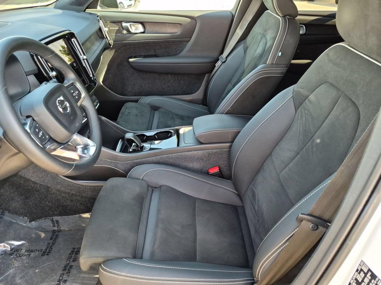 Certified 2023 Volvo XC40 Recharge Ultimate AWD/4WD image 21