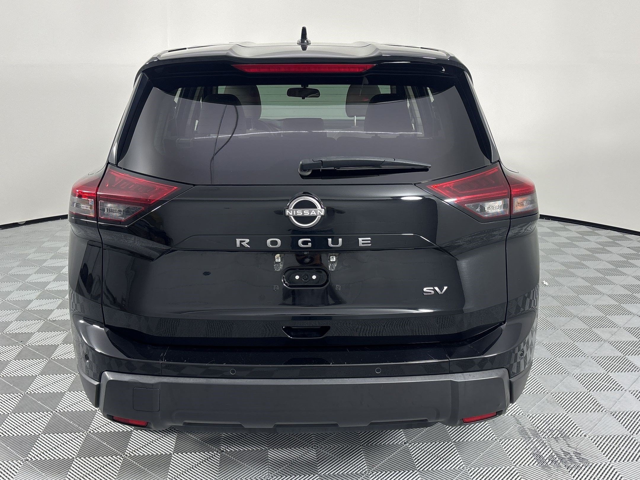 Used 2024 Nissan Rogue SV FWD image 10