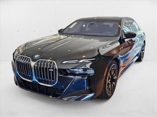 Used 2025 BMW i7 M70 video 1