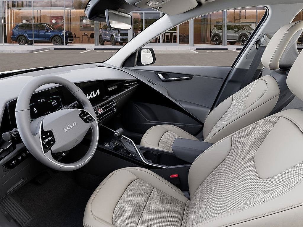 New 2026 Kia Niro EX FWD image 17