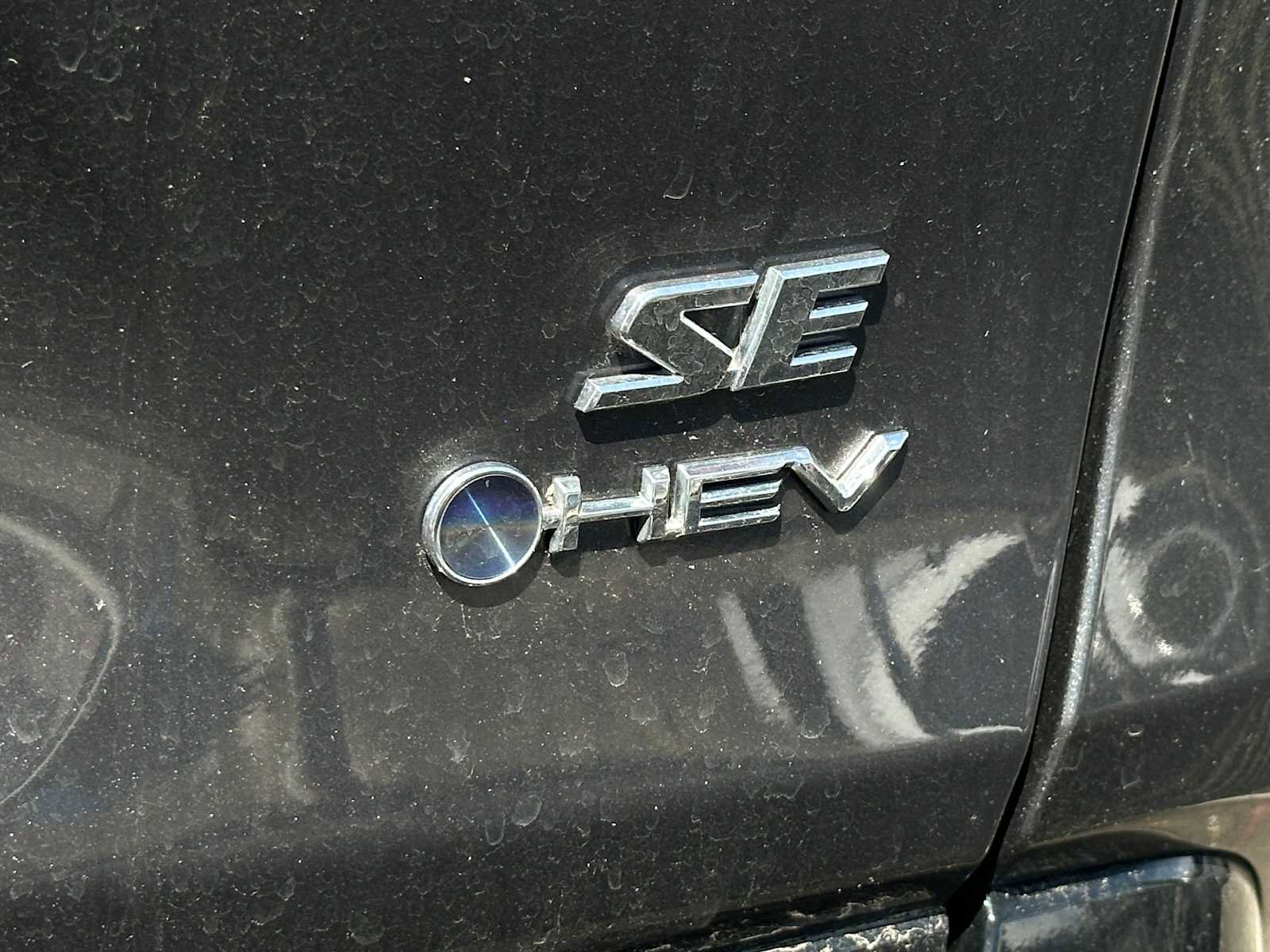 Used 2025 Toyota RAV4 SE w/ Convenience Package AWD/4WD image 8
