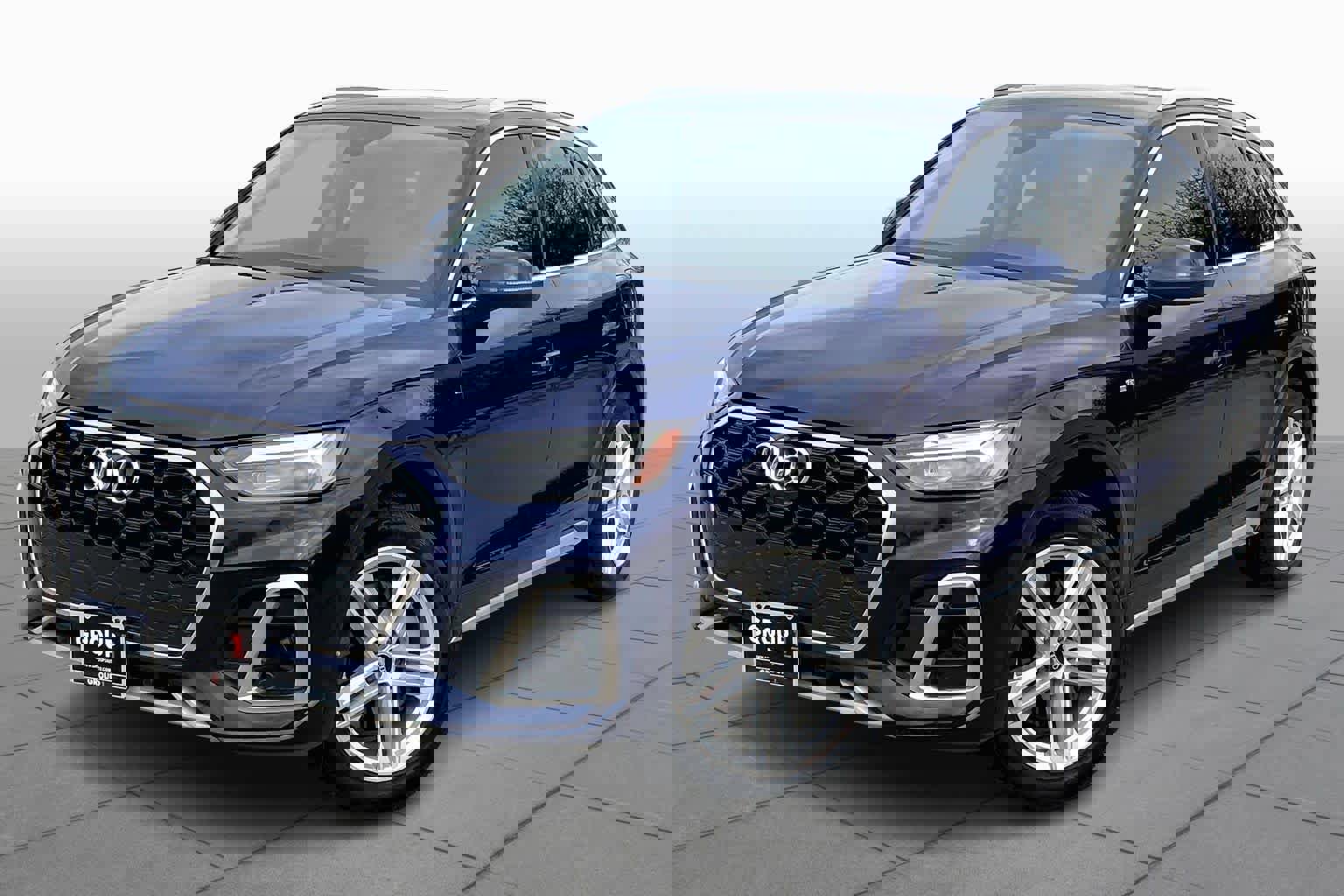 Used 2022 Audi Q5 e Premium Plus image 1