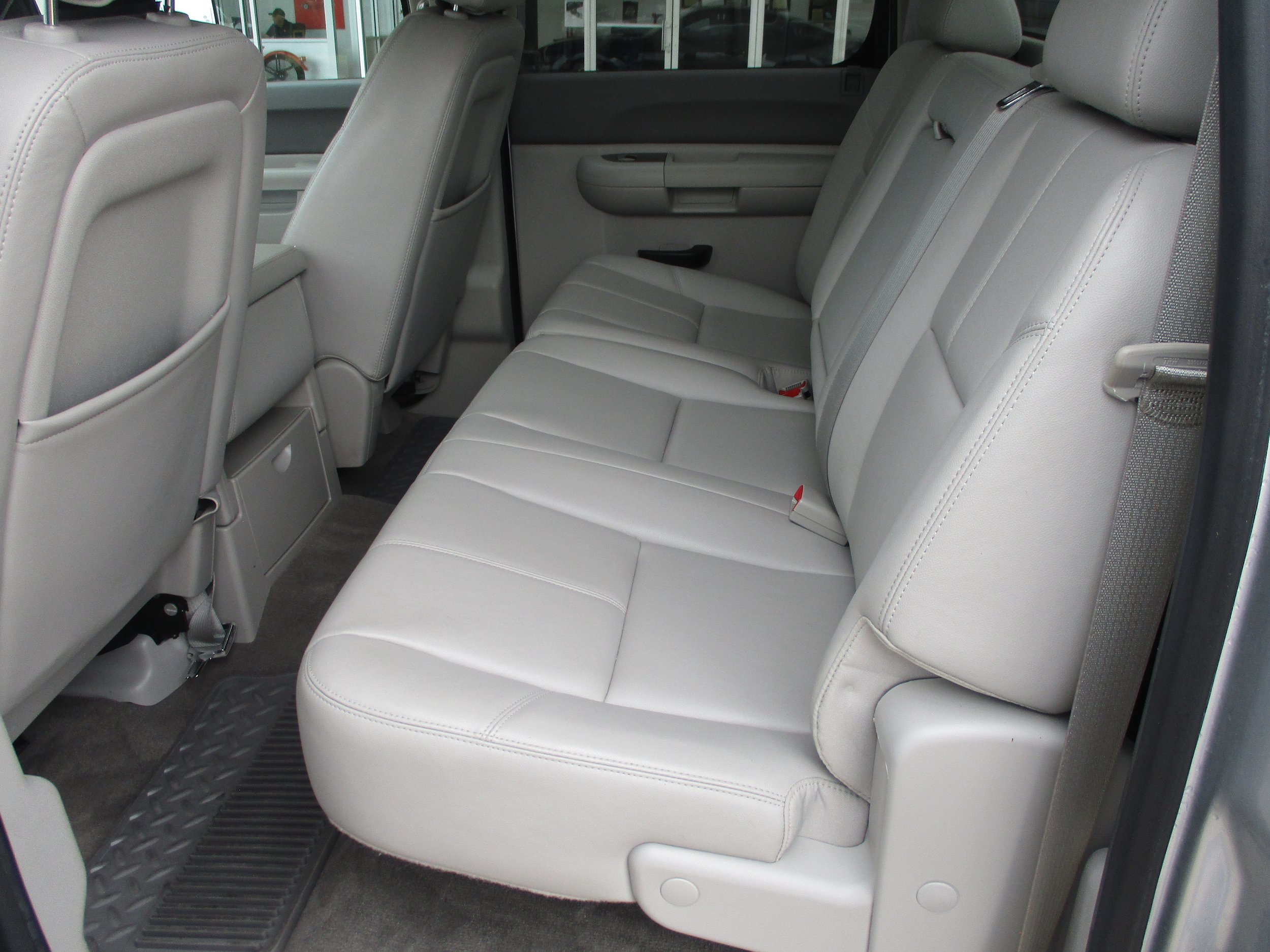 Used 2014 GMC Sierra 2500 SLE w/ SLE Preferred Package RWD image 6