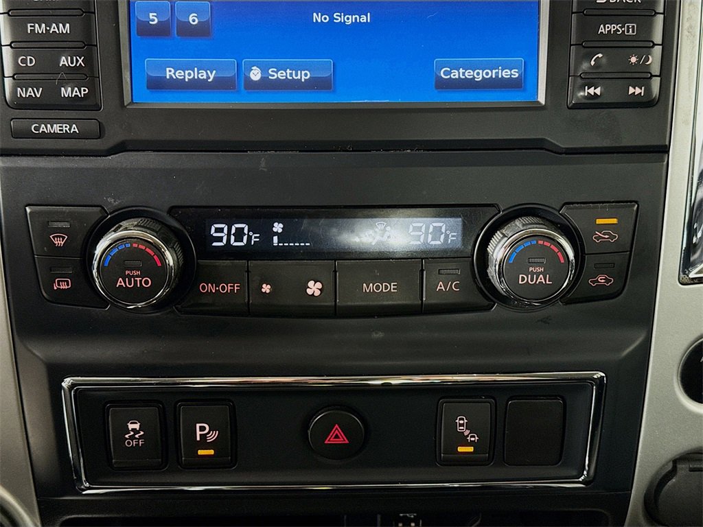 Used 2017 Nissan Titan PRO-4X image 8