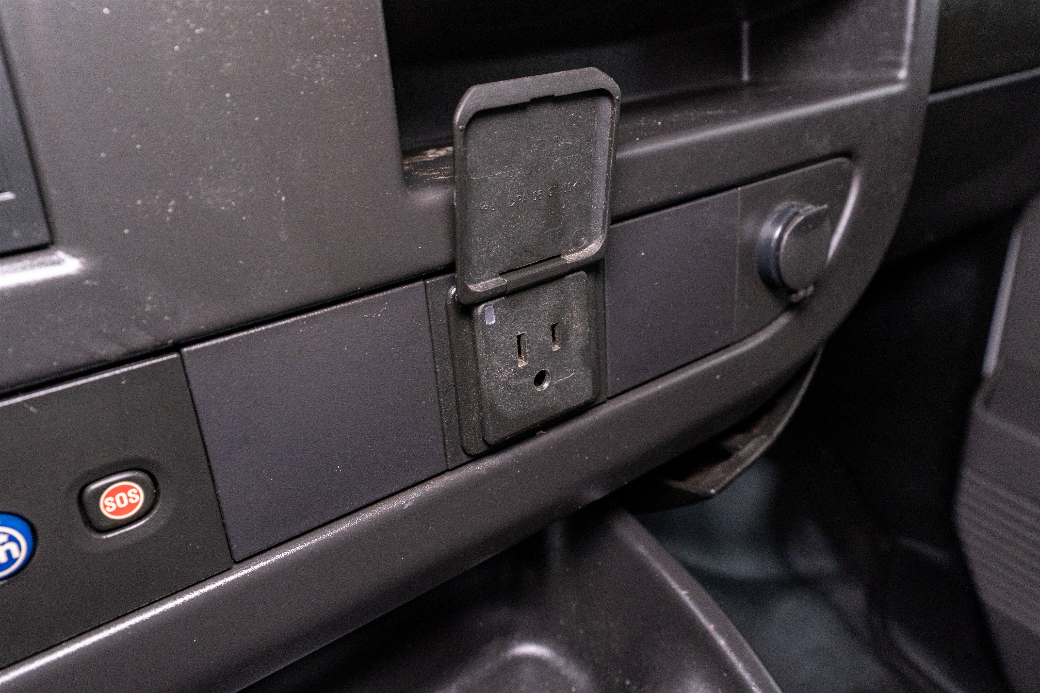 Used 2021 Chevrolet Express 2500 RWD image 22