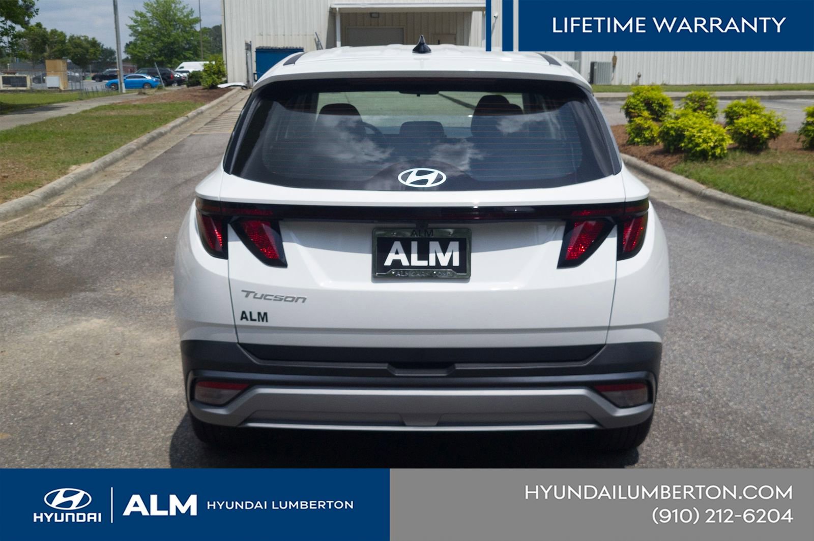 New 2025 Hyundai Tucson SE image 8