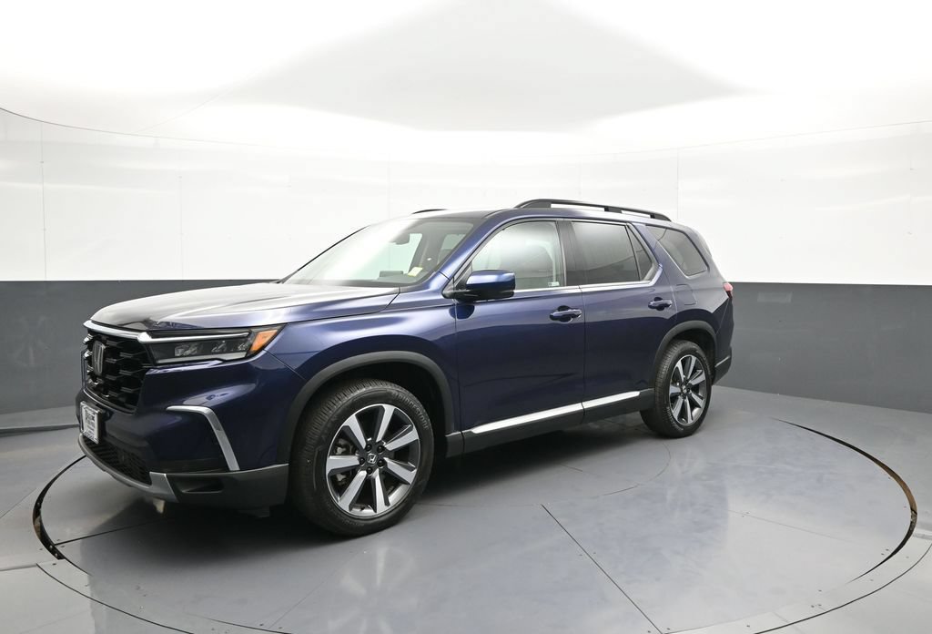 Certified 2024 Honda Pilot Touring image 10