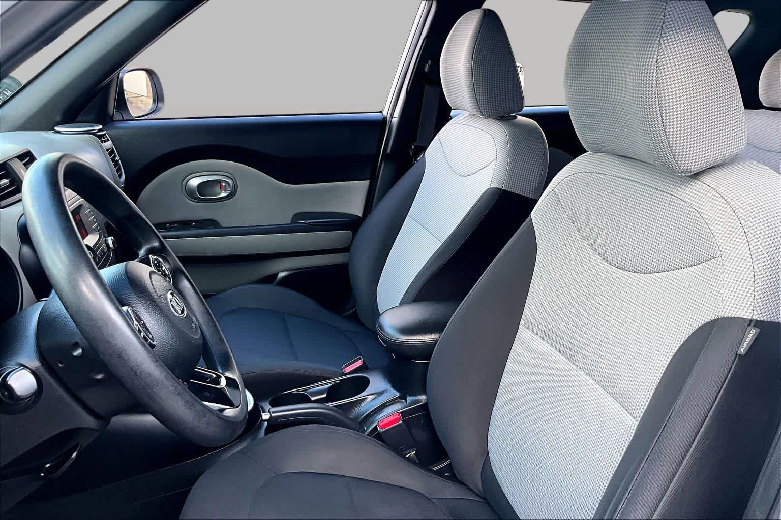 Used 2014 Kia Soul FWD image 8