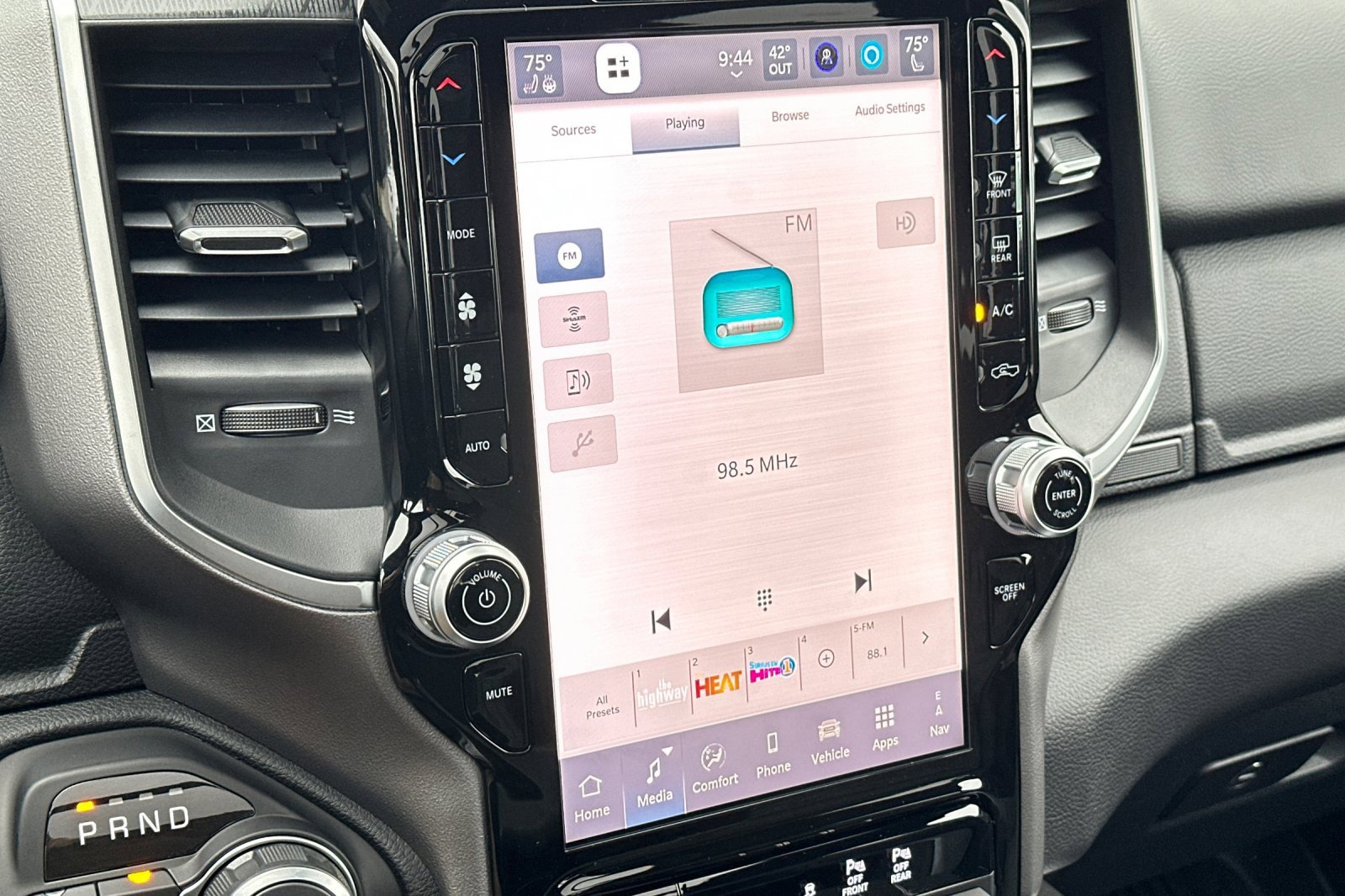 New 2026 RAM 1500 4x4 Crew Cab image 18