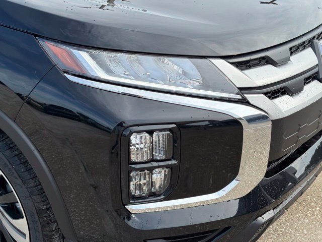 New 2027 Mitsubishi Outlander Sport ES FWD image 9