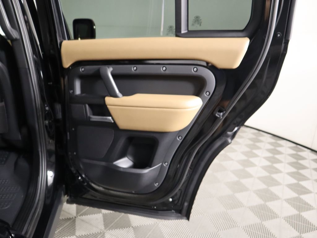 New 2025 Land Rover Defender 130 V8 image 29