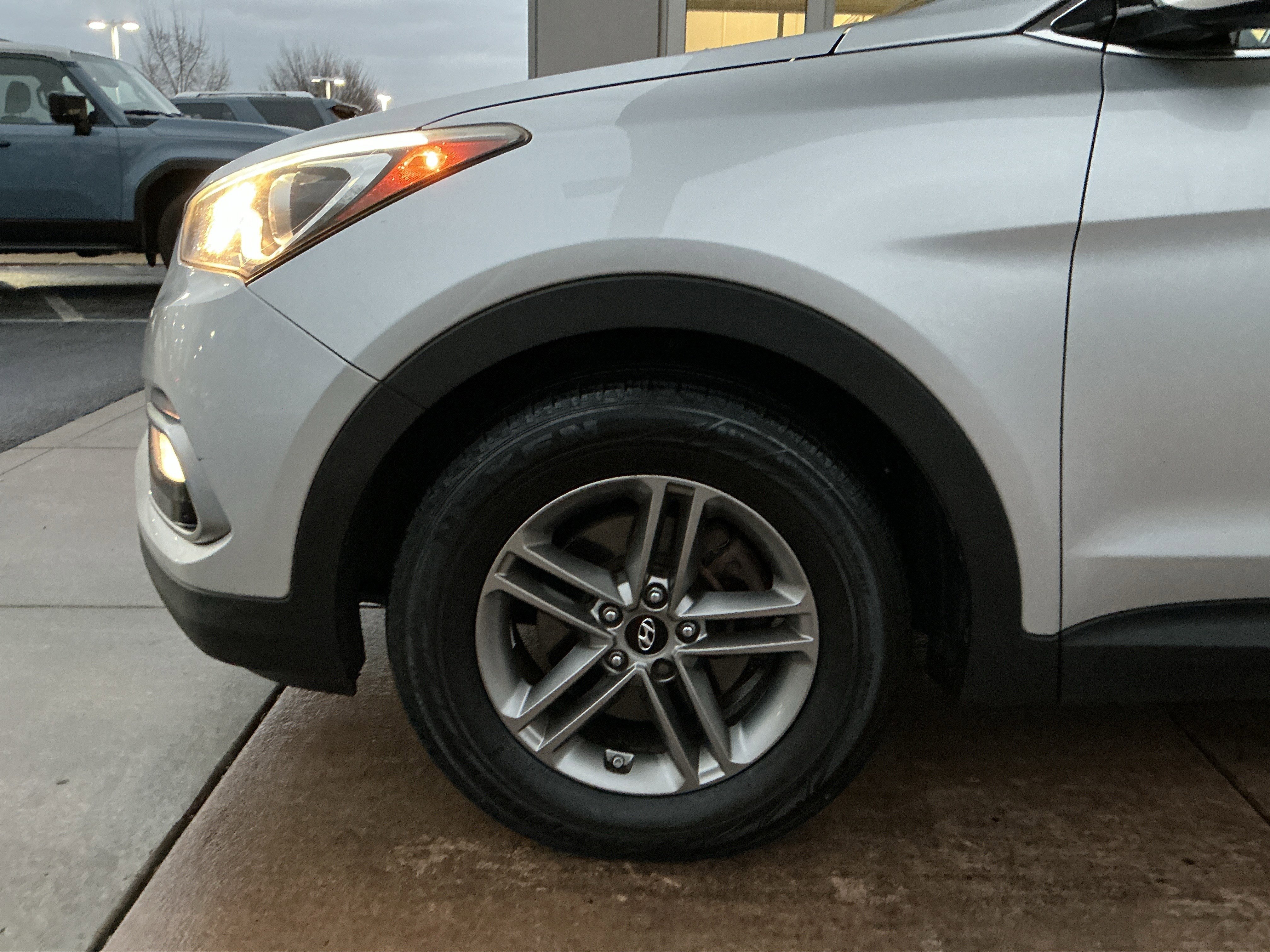 Used 2017 Hyundai Santa Fe Sport image 25