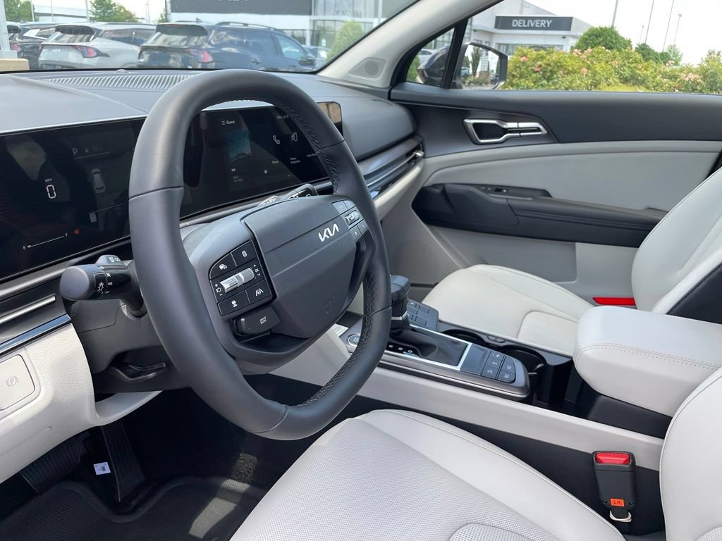 New 2026 Kia Sportage EX w/ EX Panorama Roof Package FWD image 10