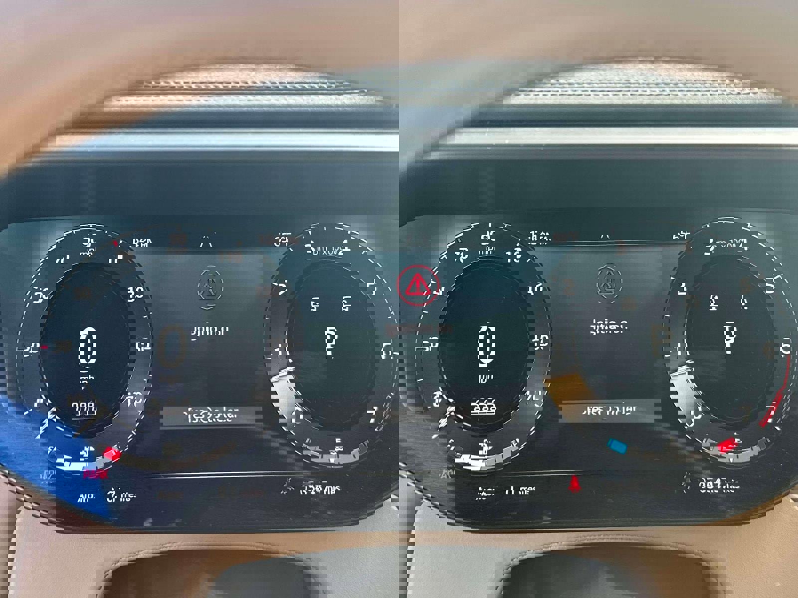 Used 2024 Land Rover Range Rover Sport Dynamic SE image 25