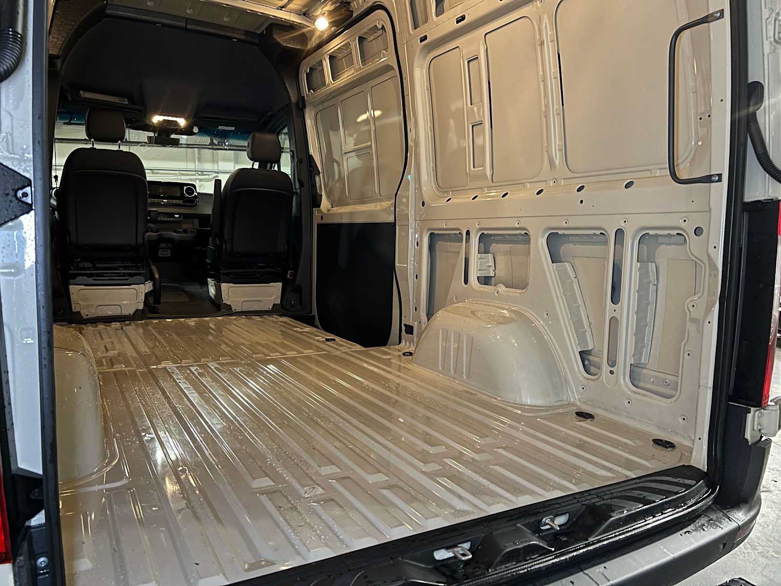 Used 2026 Mercedes-Benz Sprinter 2500 image 20