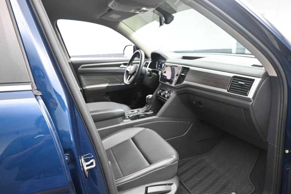 Used 2022 Volkswagen Atlas SE FWD image 28