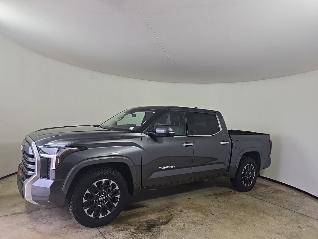 Used 2023 Toyota Tundra Limited image 2