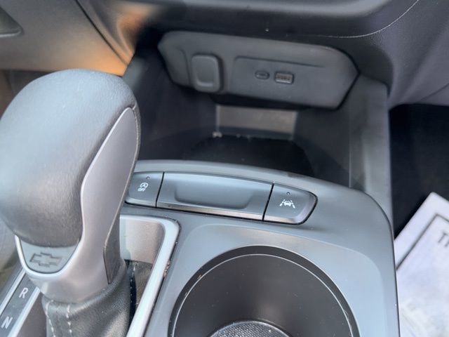 Used 2025 Chevrolet Trax LS w/ LS Convenience Package image 43